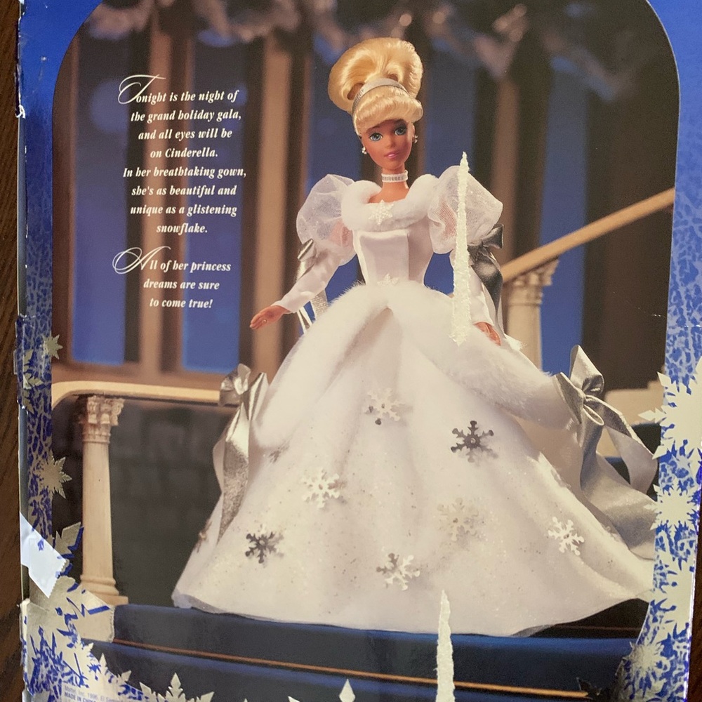 Cinderella Disney princess Aurora princess and another Cinderella doll